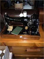 1939 Singer Sewing Machine