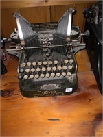 Vintage Oliver Typewriter