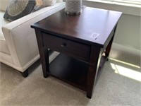 ACCENT TABLES