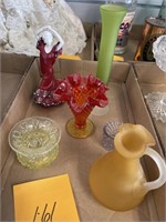 GREAT LOT OF VINTAGE GLASS ITEMS / SOME HOBNAIL