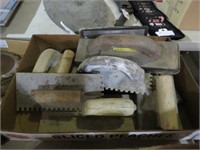 BOX FULL OF TROWELS