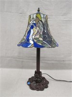 APPROX. 22 1/2 IN. LAMP W/ LEADED STAINED GLASS SE
