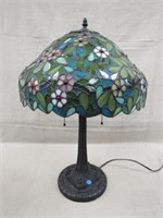 TABLE LAMP DALE TIFFANY LEADED/STAINED GLASS SHADE