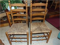 (4) Country Style Rush Seat Chairs