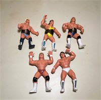WWF 1990 5 Wrestling Figurines with 3 Title Belts
