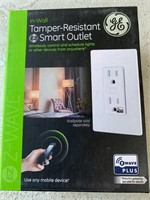 Tamper-resistant smart outlet