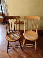 2 vintage chairs