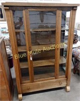 Antique oak china cabinet w/drawer