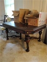 wooden table 56x40 with 2 leaves