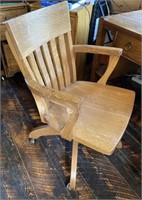 Colonial Chair Co. Wooden Office Chair
