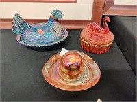 Carnival glass Hen + Swan dish and cowboy hat