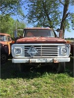 1974 Ford truck F750 fueler
