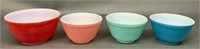 Four Vintage Pyrex Bowls Pastel Colors