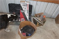 misc. lot / knee pads. tool box latches broken,