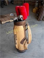 Wilson Golf Bag & 10 Golf Clubs