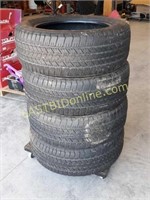 Set of 4 Tires, size 275 / 55 R20