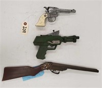 Kilgore & Topper Cap Pistols & Daisy Cork Gun