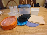 Plastic Containers and Lids Lot