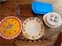Lot of 5 Kitchen Pieces-2 Glass Platters, 1 Lid,