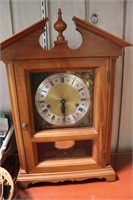 Oak Mantle clock