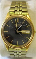 1990s Seiko Quartz Day/Date Black Dial Wrist Watch