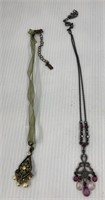 Lot of 2 necklaces