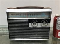 Philco 8-transistor radio - turns on