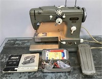 Pfaff 332 sewing machine - for parts or repair