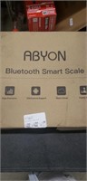 A ton Bluetooth smart scale