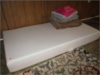 Memory Foam Matress and Bedding