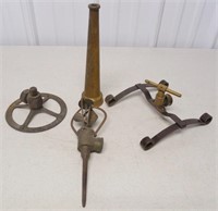 lot of 4 sprinklers and brass nozzle