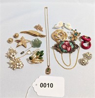 Vintage Fashion Jewelry Lot (C) Brooches Earrings