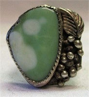 Southwestern Sterling Silver & Green Stone Ring