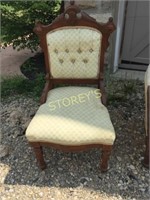 Button Back Antique Victorian Sette Chair