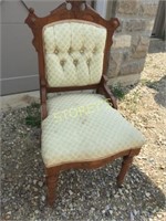 Victorian Button Back Antique Sette Chair