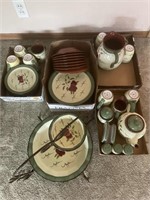 (8) Place Setting Apple Orchard Collection,
