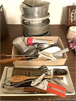 Kitchen Utensils and Baking Pans