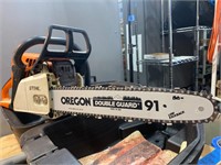 Stihl 16” -MS250 Chainsaw W/Craftsman Case