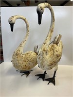 2X LARGE SWAN GARDEN ORNAMENT 80CM TALL