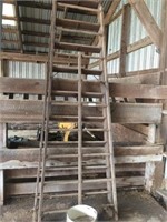 33"w 8' Wooden Step Ladder