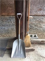 Aluminum Shovel, Push Broom, Broom