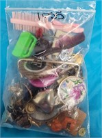 BAG OF MISC. COSTUME JEWERLY, ADJ. RINGS