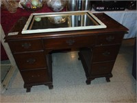 Vintage Desk/Vanity Plus