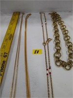 4 Costume Fashion jewlery necklaces