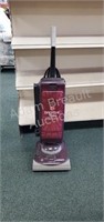 Hoover breathe easy upright vacuum cleaner