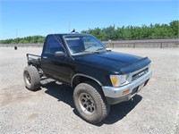 (DMV) 1991 Toyota Pickup Spray Tug