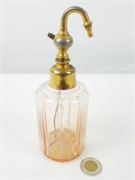 Flacon de parfum en verre taillé Baccarat, ancien