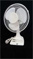 3-SPEED 12" OSCILLATING FAN