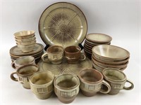 34pc FRANKOMA "Wagon Wheel"  Dish Set