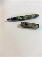 Mini fountain pen